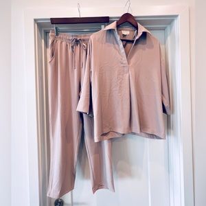 Matching set! Jogger pants and Collared Shirt to Match